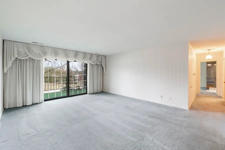 1925 Westchester Road #214, Waterloo, IA 50701 - #2