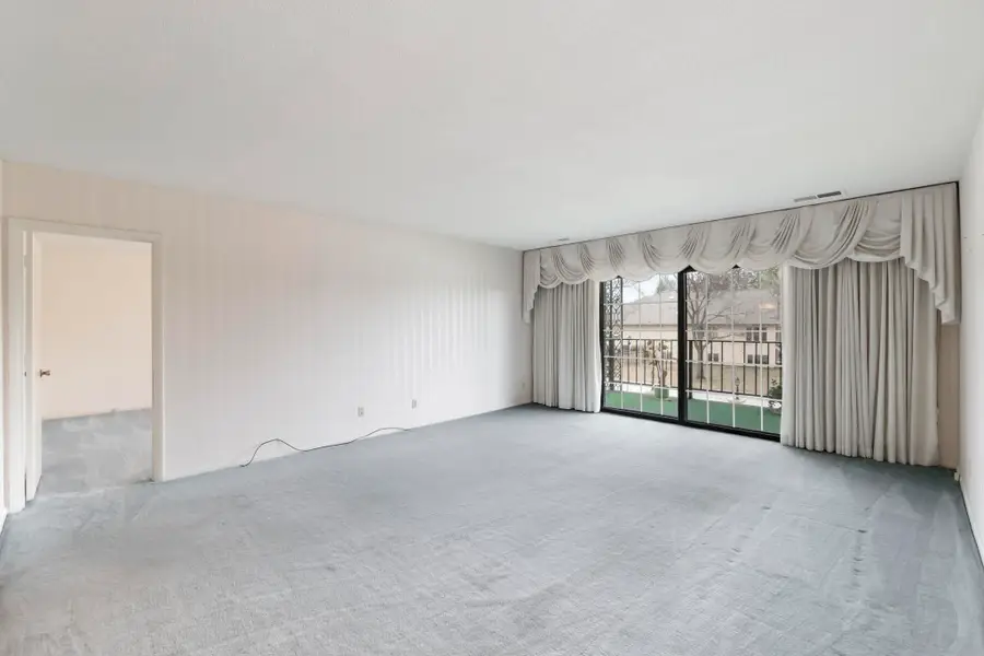 1925 Westchester Road #214, Waterloo, IA 50701 - #3