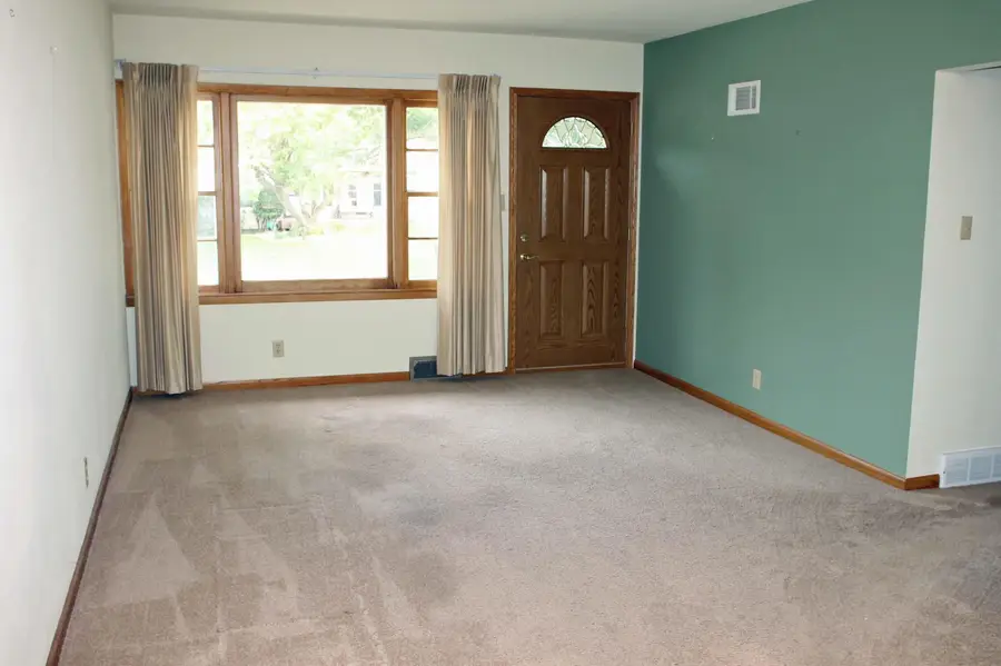 131 Niagara Drive, Waterloo, IA 50701 - #3