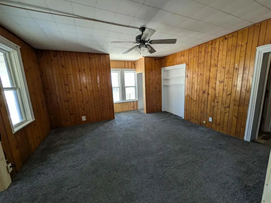 8 SW 6th Avenue, Waukon, IA 52172 - #3