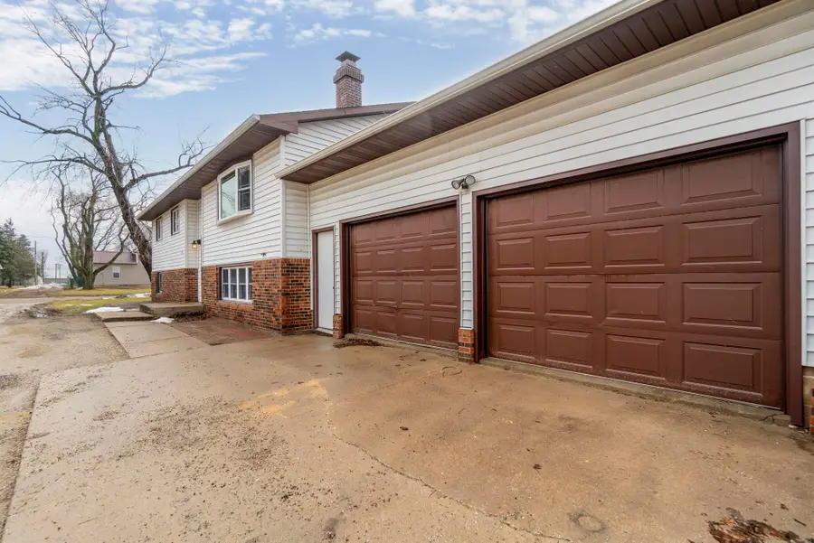 426 Ash Street, Fredericksburg, IA 50630 - #3