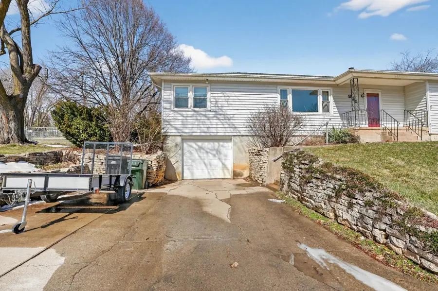 801 W 14th Street, Cedar Falls, IA 50613 - #3