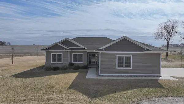 20786 270th Street, Parkersburg, IA 50665