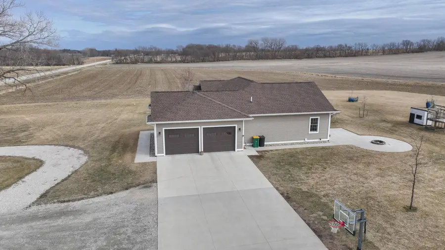 20786 270th Street, Parkersburg, IA 50665 - #3