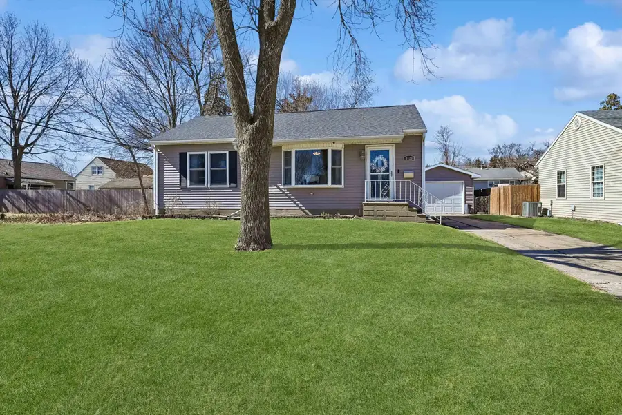 1620 NW 9th Street, Cedar Rapids, IA 52405 - #3