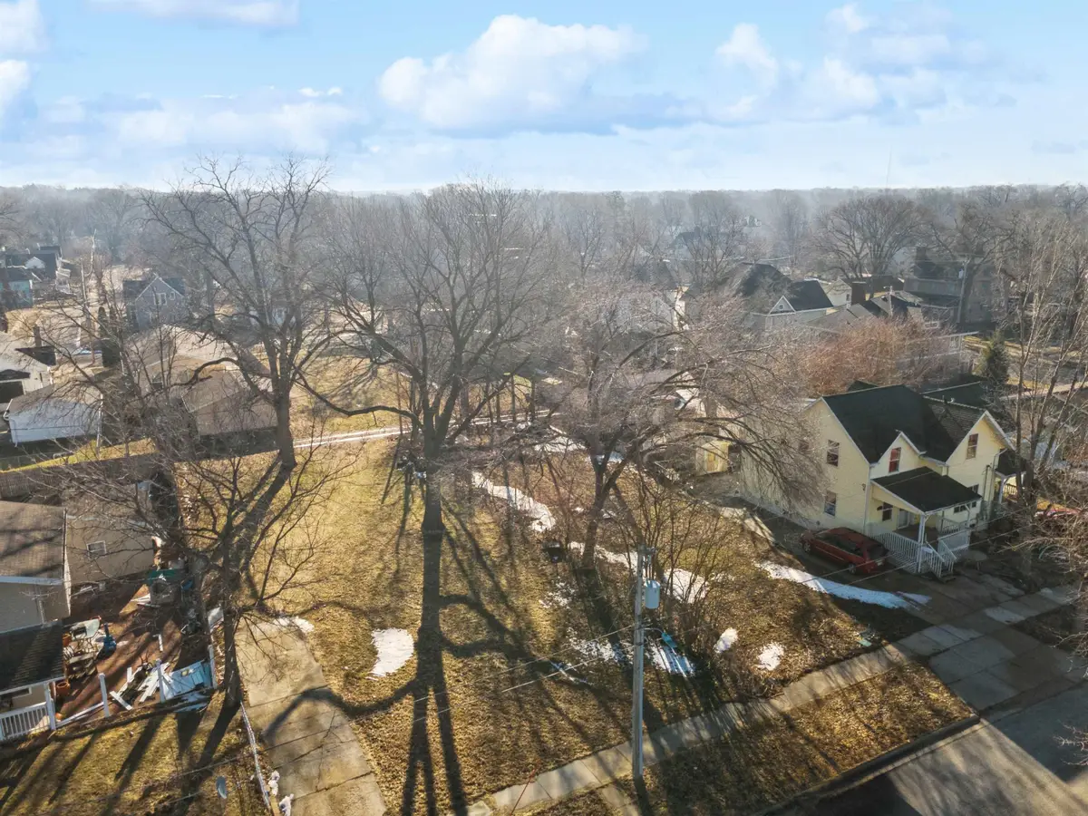 Irving Street, Waterloo, IA 50703 - #1