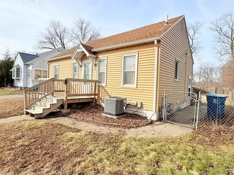 1437 Vine Street, Waterloo, IA 50703 - #3