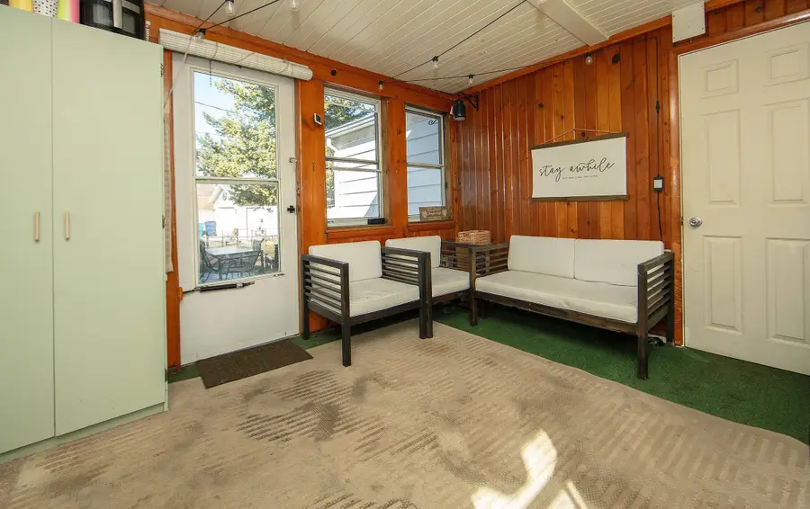 1181 E Mitchell, Waterloo, IA 50702 - #2