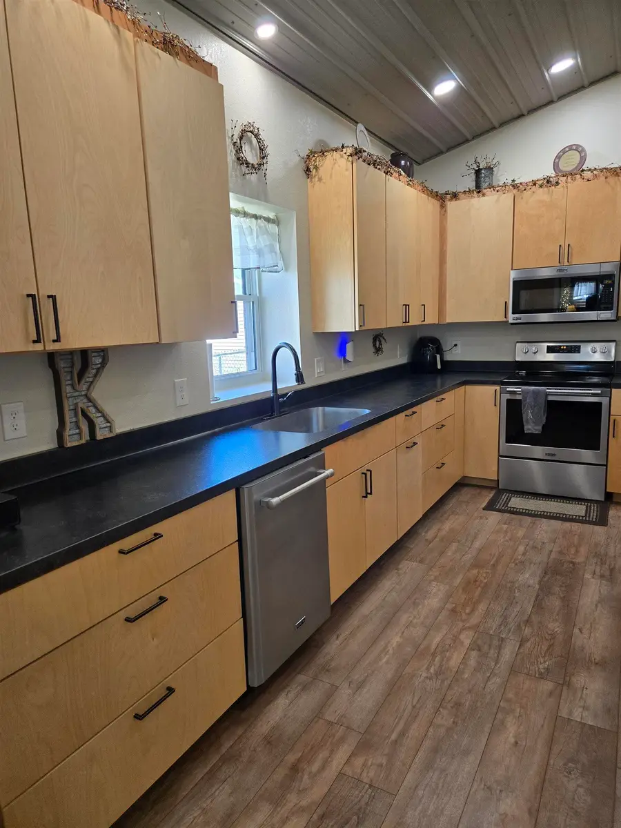 218 5th Ave E, Cresco, IA 52136 - #3