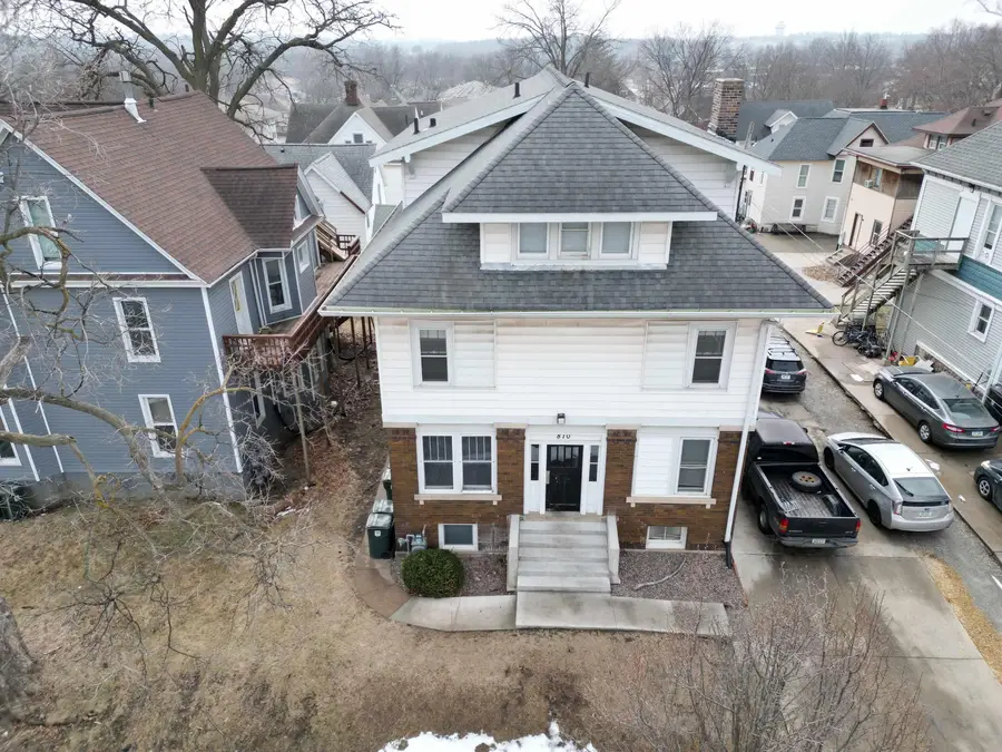 810 W 25th Street, Cedar Falls, IA 50613 - #2