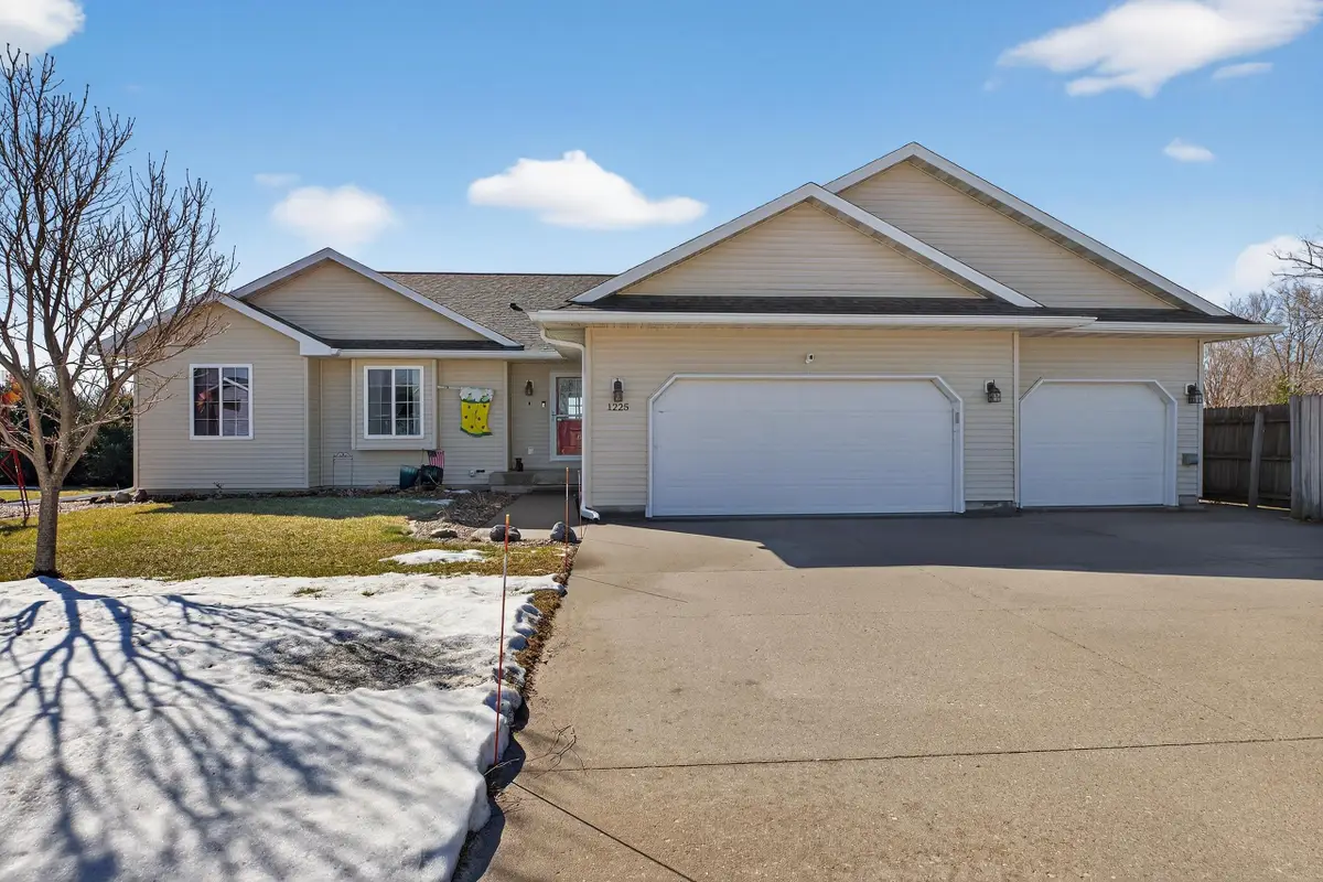 1225 10th Street, Jesup, IA 50648 - #1