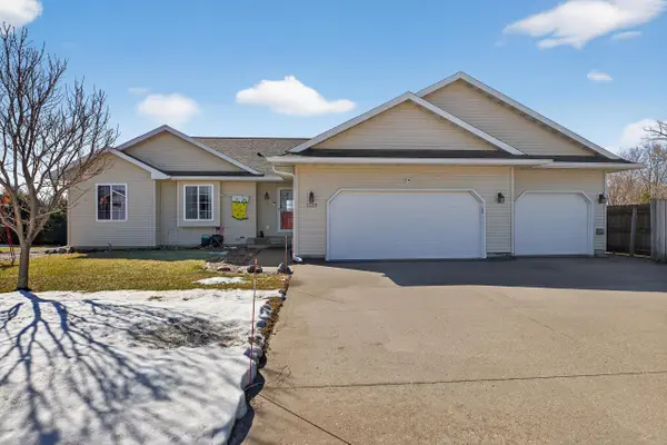 1225 10th Street, Jesup, IA 50648