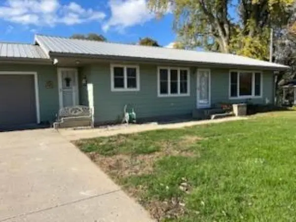 3805 County Road W40, Decorah, IA 52101