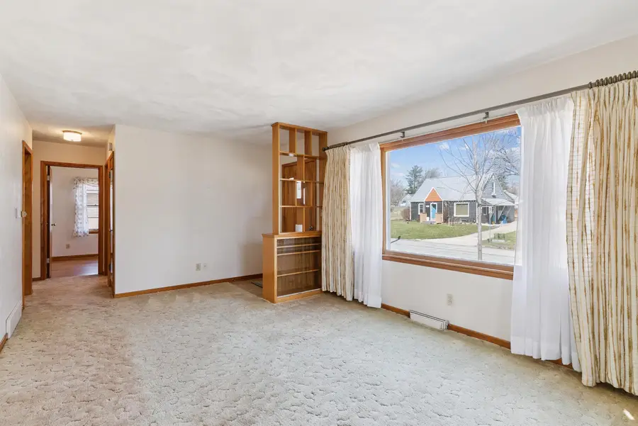 1421 Madison Street, Cedar Falls, IA 50613 - #3