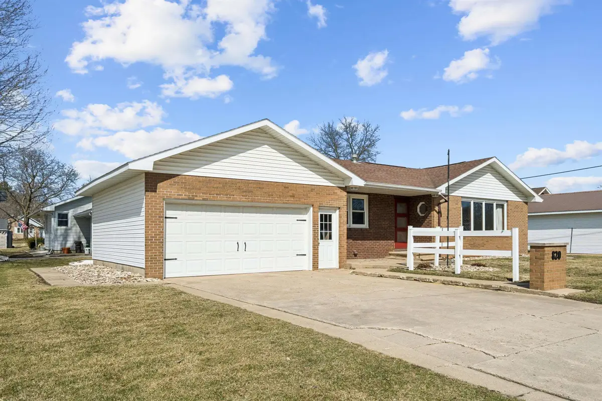 820 4th Street, Allison, IA 50602 - #1