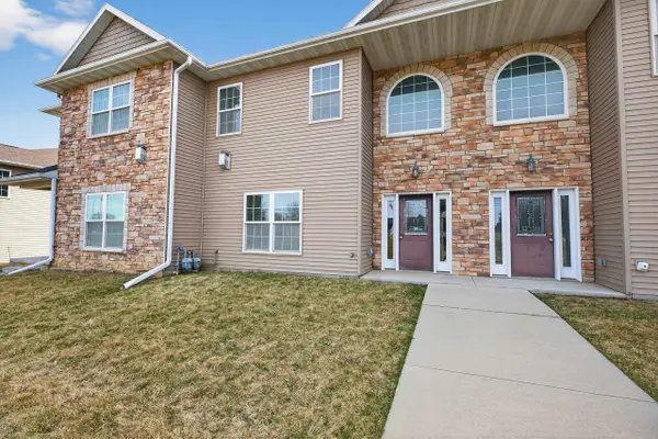 4503 Wild Rose Court, Cedar Falls, IA 50613
