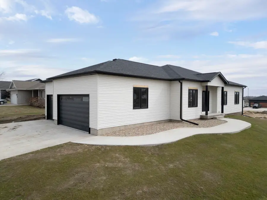 505 Sands Avenue, Janesville, IA 50647 - #3