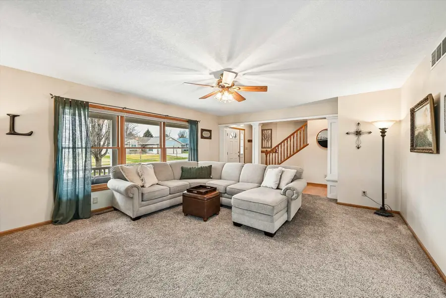 2408 NW Park 2nd Avenue, Waverly, IA 50677 - #3