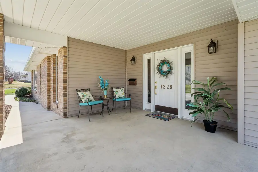 1228 Kimball Avenue, Waterloo, IA 50702 - #2