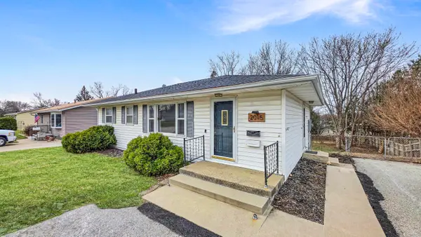 2015 Waterloo Road, Cedar Falls, IA 50613