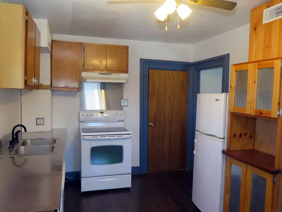 614 Day Street, Decorah, IA 52101 - #3