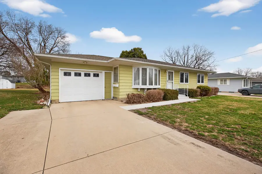 1729 Liberty Avenue, Waterloo, IA 50702 - #2