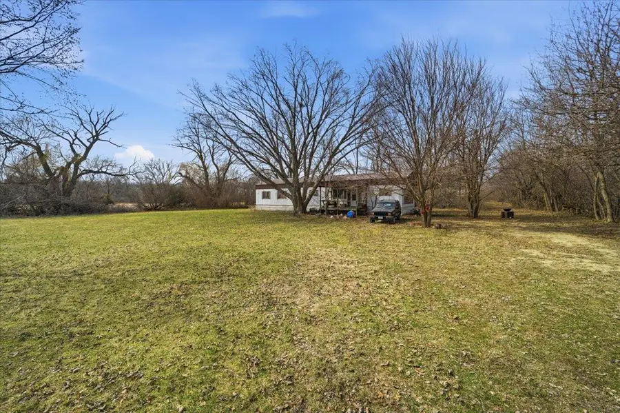 1077 Butler Avenue, Fairbank, IA 50629 - #2