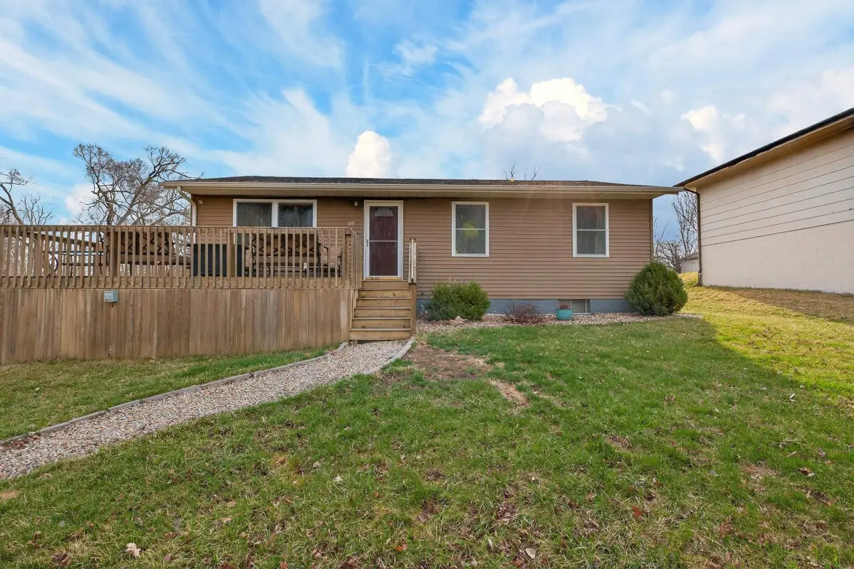 137 Vera Drive, Waterloo, IA 50701 - #1