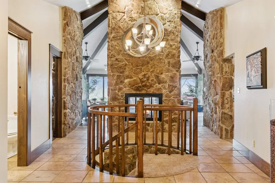 3538 Inverness Road, Waterloo, IA 50701 - #3