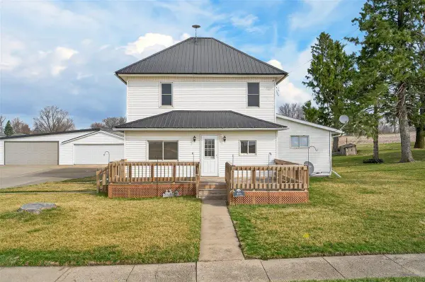 406 Carlton Street, Garwin, IA 50632