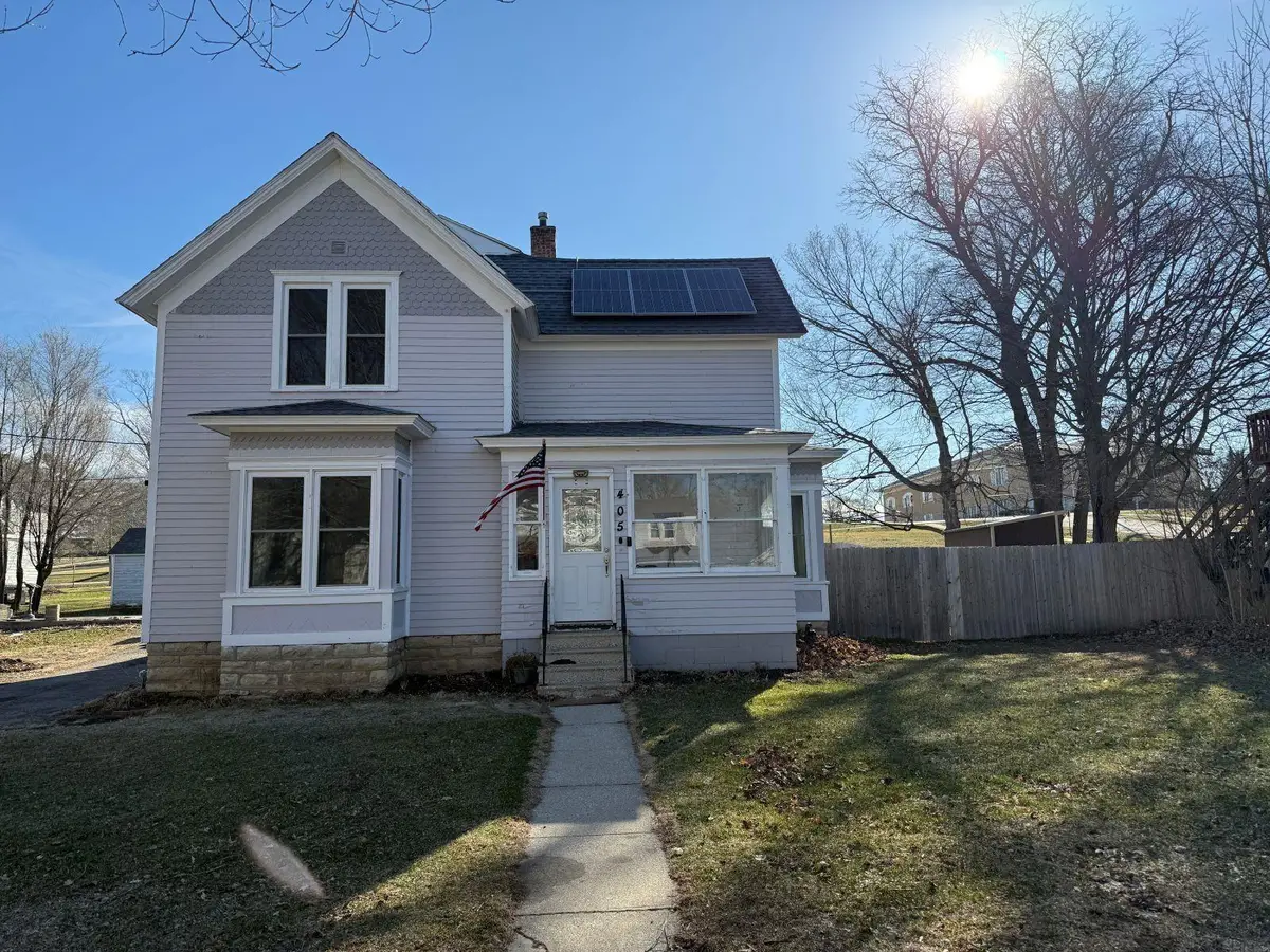 405 South Main Street, Fayette, IA 52142 - #1