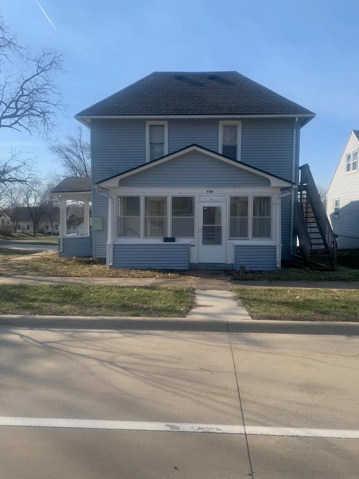706 W 12th Street, Cedar Falls, IA 50613 - #1