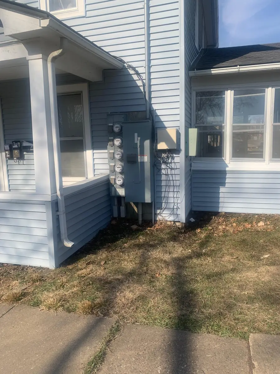 706 W 12th Street, Cedar Falls, IA 50613 - #3