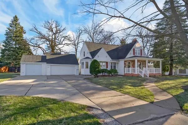 2320 Rainbow Drive, Cedar Falls, IA 50613