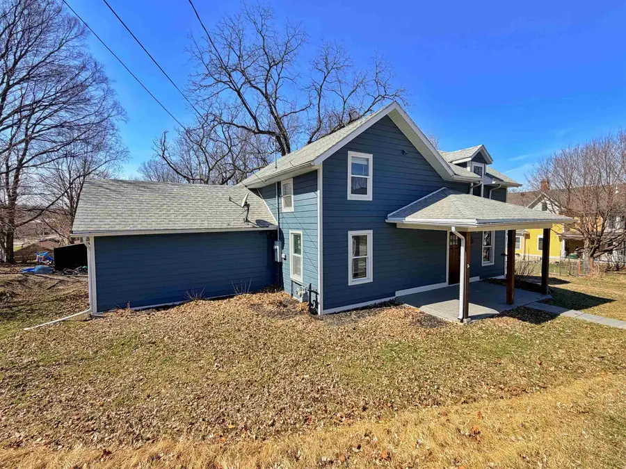309 John Street, Decorah, IA 52101 - #2