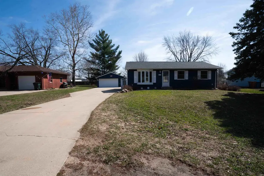 825 Belle Street, Waterloo, IA 50702 - #2