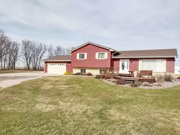 2531 465th Street, Stacyville, IA 50476