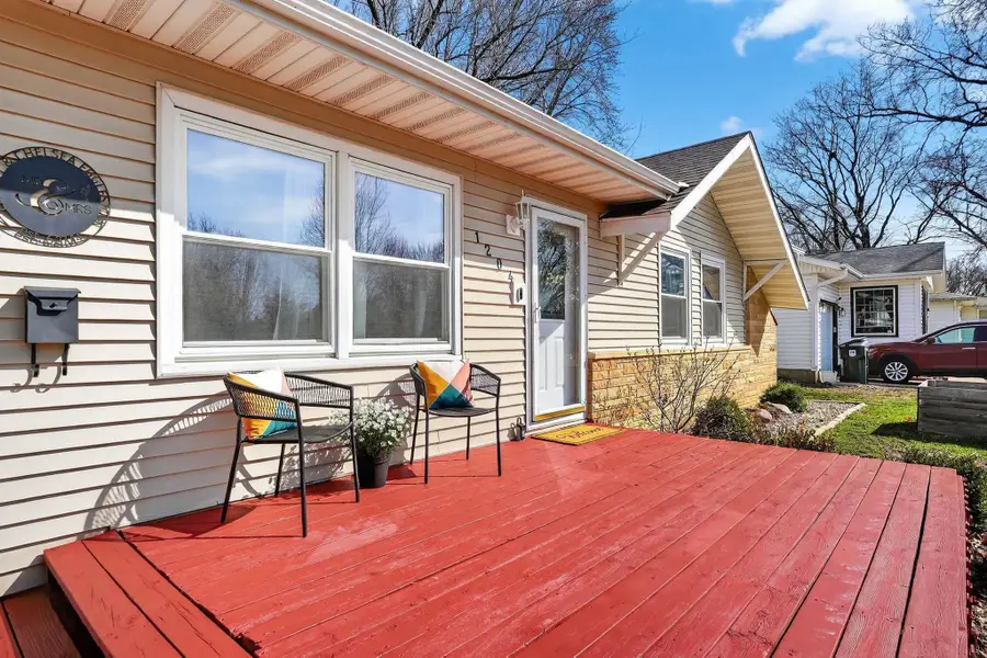 1204 Sunnyside Circle, Cedar Falls, IA 50613 - #2