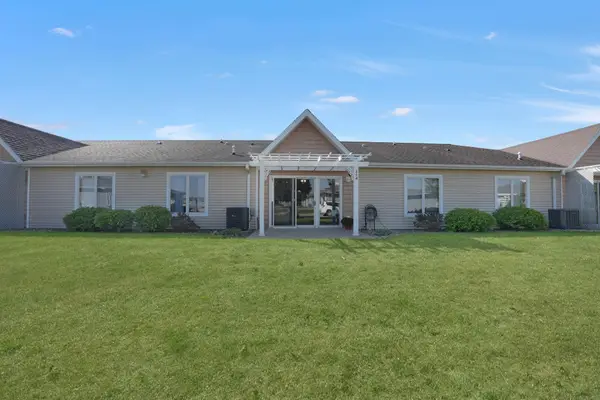 4305 Autumn Ridge Road #214, Cedar Falls, IA 50613