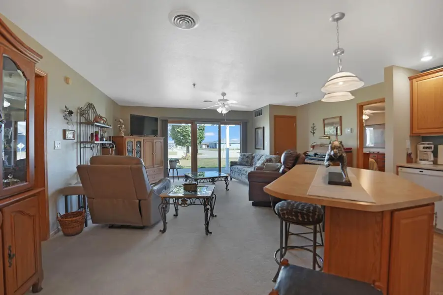 4305 Autumn Ridge Road #214, Cedar Falls, IA 50613 - #2