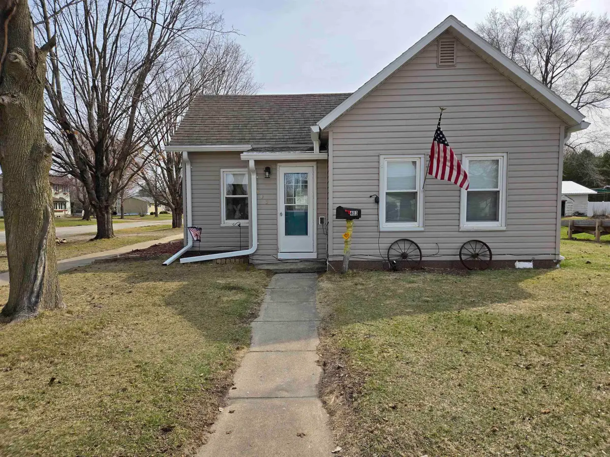 403 3rd St Se, Cresco, IA 52136 - #1