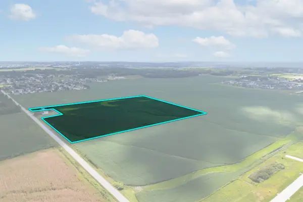 26.35 Acres M/l Quass Rd, Robins, IA 52328