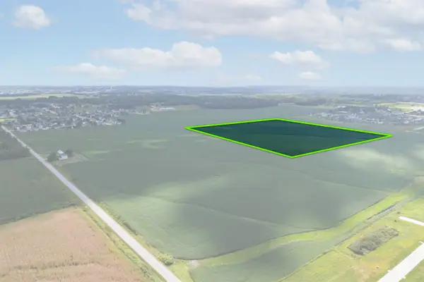 39.69 Acres M/l Center Point Rd, Robins, IA 52328