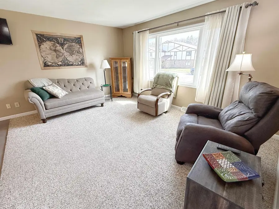 302 Mound Street, Decorah, IA 52101 - #3