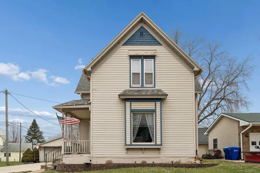 313 NE 6th Ave., Independence, IA 50644 - #2