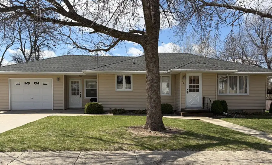 803 S Adams Street, Wellsburg, IA 50680 - #3