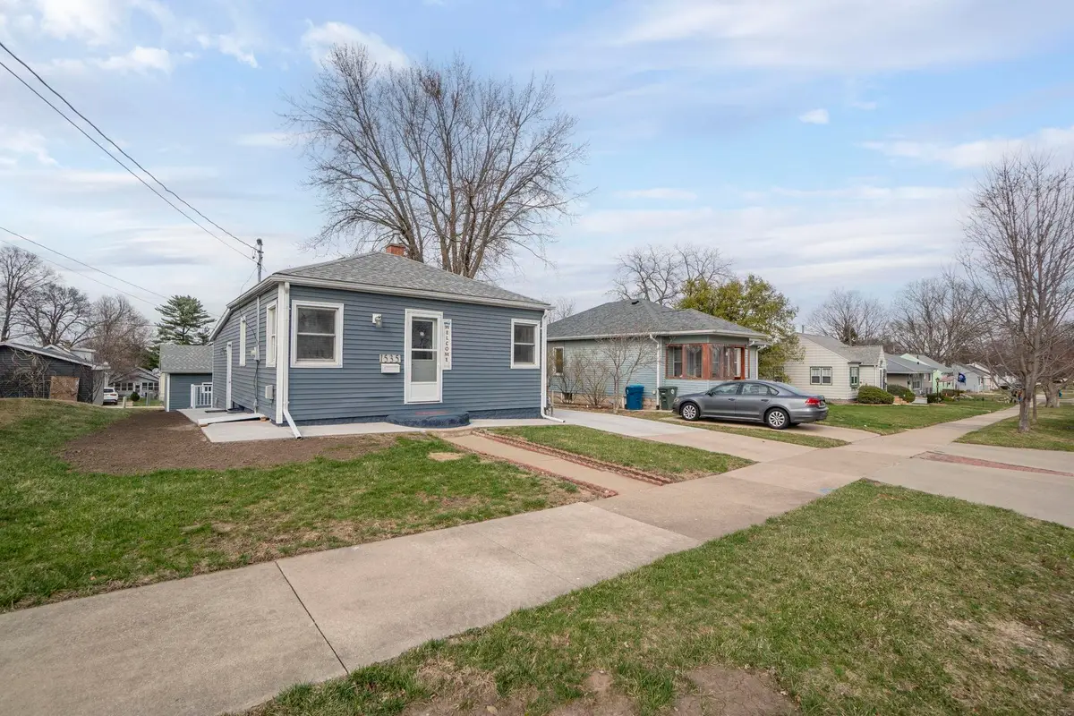 1535 Hawthorne Avenue, Waterloo, IA 50702 - #1