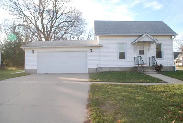 300 Alexander Street, Fayette, IA 52142