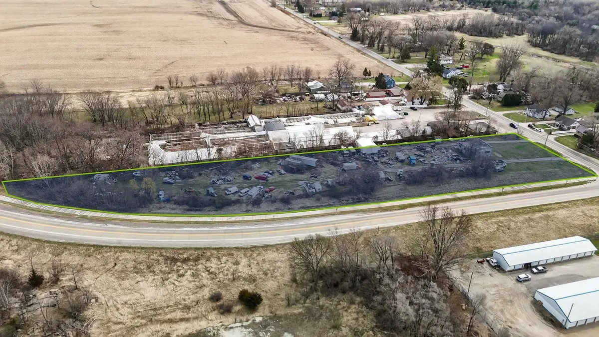 2265 Independence Avenue, Waterloo, IA 50707 - #1