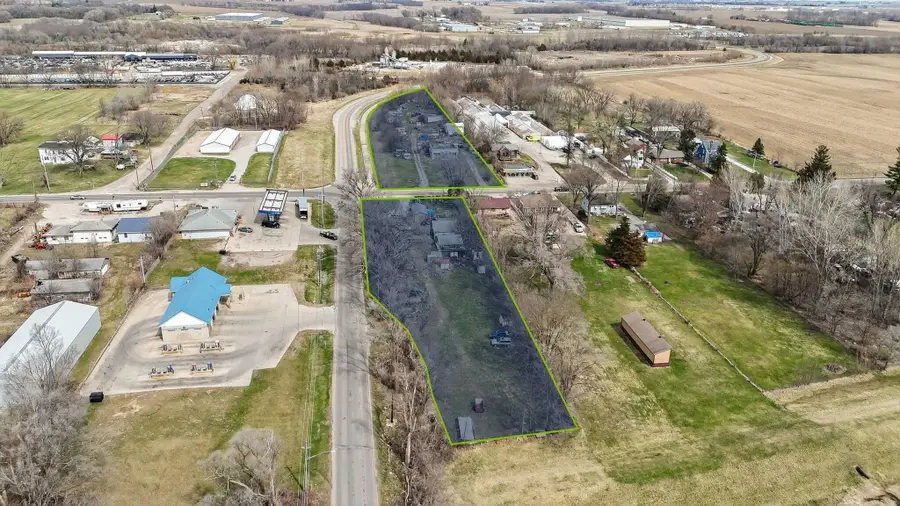 2265 Independence Avenue, Waterloo, IA 50707 - #2